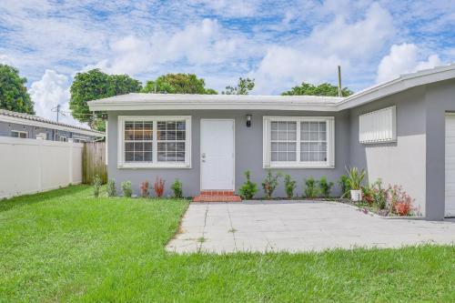 Hollywood Hideaway Close to Dtwn and Beaches in Hollywood, USA