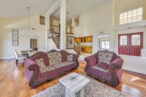 8 Mi to Disneyland Spacious Home in Orange! in Anaheim, USA