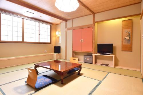 2 futon beds