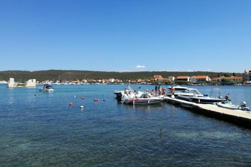 Apartments by the sea Sukosan Zadar - 5819 - image 4