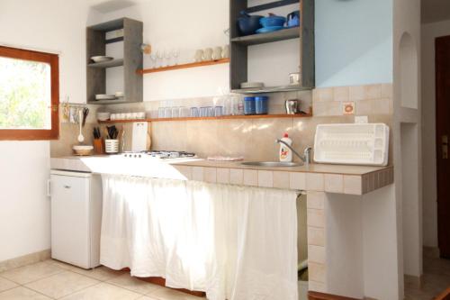 Apartments by the sea Milna Vis - 8943 - image 4