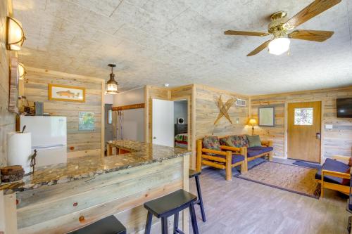 Contact Mountain Hideaway with Views and Porches! in McLeod, USA
