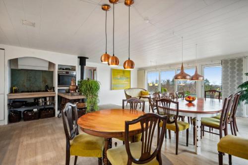 A szálláshely kívülről, Newly Renovated Summer House For 12 People Near Ebeltoft in Boeslum