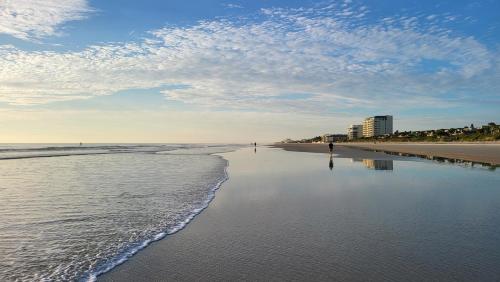 Beachy Oasis! Close to New Smryna & Daytona Beach in Packwood Place, Vereinigte Staaten von Amerika