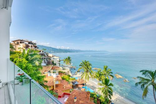 Puerto Vallarta Resort Condo, On-Site Beach Access in Puerto Vallarta, Mexico