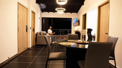 Modern Central Apt Laureles Medellin With 3 ACs, Medellín (photo 6)
