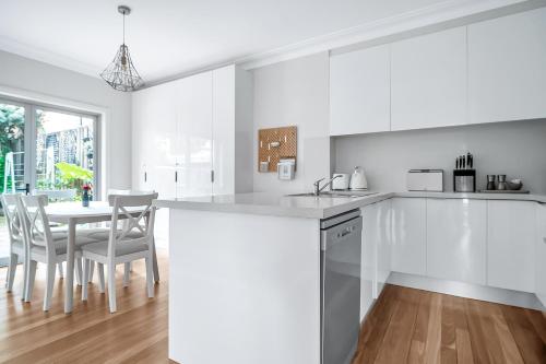 The Newtowner - In the Heart of Newtown! - image 2