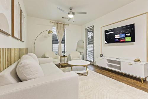Sleeps 8 2B near Legacy West Toyota & The Star 2250 in Frisco, USA