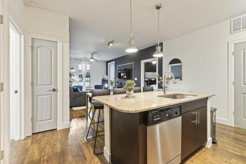 2B near Frisco Stonebriar w Gym and Pool 2462 in Frisco, USA