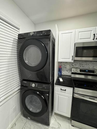 3 bed 2 baths, fully renovated in long island! in Hempstead, USA