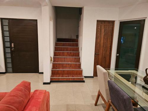 Casa con alberca privada en Fraccionamiento in Las Fincas