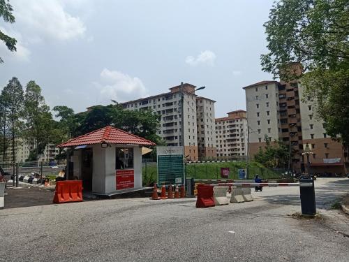 Low Budget Economy SingleBed Bedroom in Aman Puri, Kepong, Kuala Lumpur (photo 8)