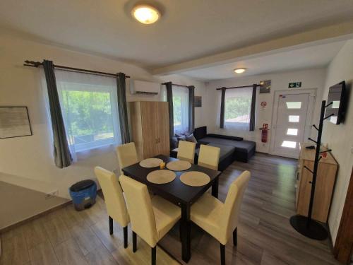 Sarudi Wellness Apartman in ซารุด