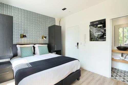 Short Stay Group Eiffel Village Serviced Apartments Paris - image 6