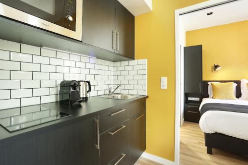 Short Stay Group Eiffel Village Serviced Apartments Paris - main image