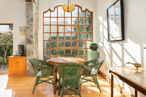 Idyllic Villa - Rooftop Deck - Mountain Views - image 14