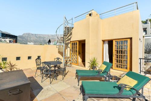 Idyllic Villa - Rooftop Deck - Mountain Views - image 2