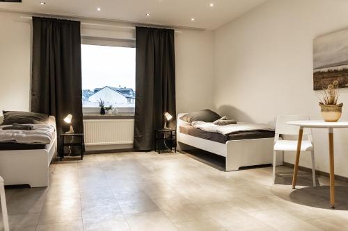 Centrally located Apartment - Tap to explore photos
