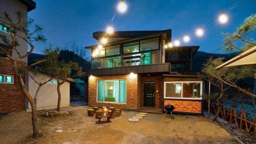 Gapyeong Refresh Pension Spa, Private House in 加平
