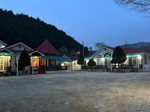 Hongcheon Oullim Glamping Pension