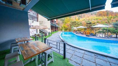 Gapyeong Tiamo Kids Poolvilla