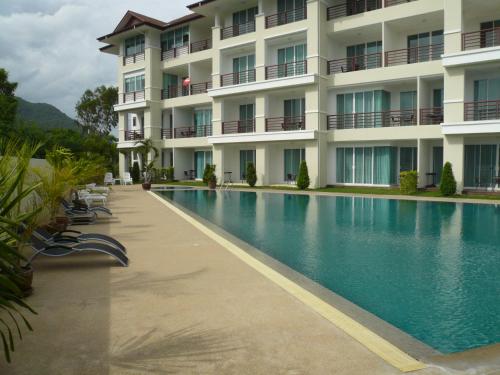 Tai-Pan Resort and Condominium near Silpakorn University Phetchaburi IT Campus