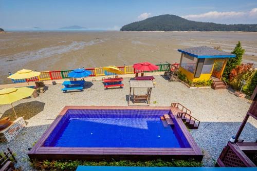 Taean Rainbow Pension in Iwon myeon