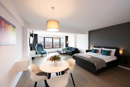 Lounge 8 Studios, Oradea (foto 10)