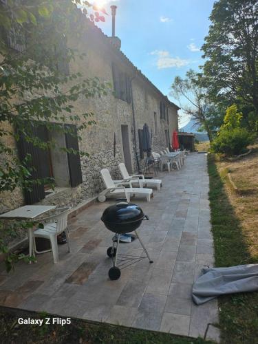 La grande maison dans la prairie in Saint-Auban