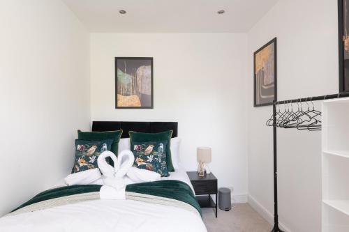 Charming & Spacious 2 BR Home, Northampton (photo 4)