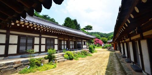 Seocheon Munheon Traditional Hotel in Seocheon-gun