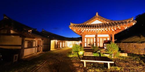 Seocheon Munheon Traditional Hotel in Seocheon-gun