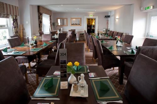 餐廳, The Racehorses Hotel in 科特維爾