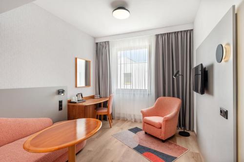 Danubius Hotel Hungaria City Center - image 2