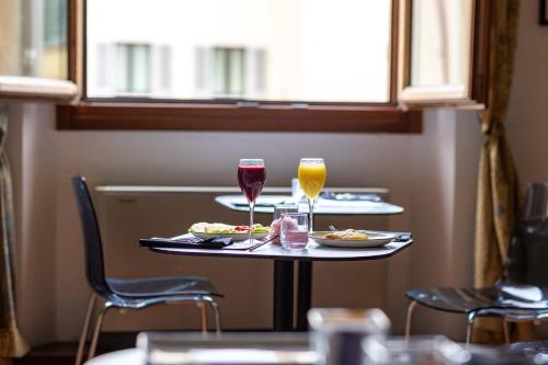 Relais Hotel Centrale - Residenza d'Epoca - image 4