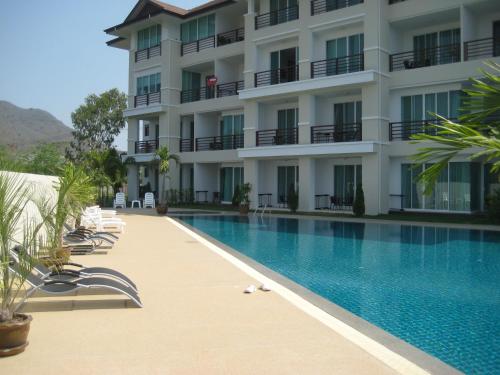 Tai-Pan Resort and Condominium near Silpakorn University Phetchaburi IT Campus
