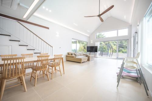 Gyeongju Memoar Gieokjangchi2 in Oedong-eup