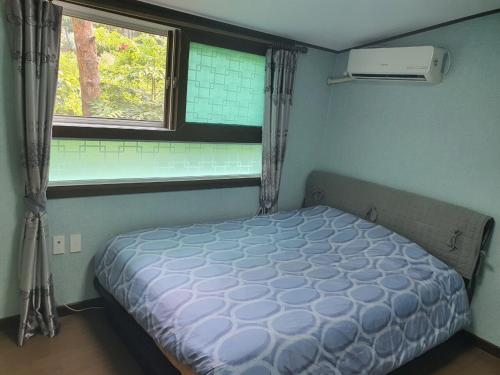 1 double bed