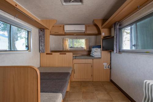 yeosu gyeongdo pension caravan in Wolho-dong