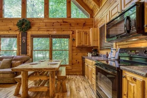 A Slice of Heaven #161 in Sevierville, USA