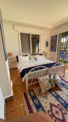 SeaStar Sea View apartment 10 minutes away from beach in Sowayma