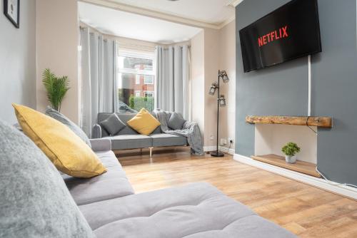 Vibrant & Spacious 3BR House, Near Manchester City & Salford Quays, Free Parking, Manchester (Foto 10)