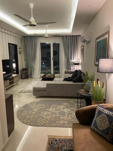 2 Bed Room Suite-Elysium Tower Opp Centaurus Mall Islamabad - image 13