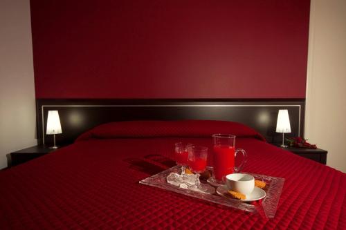 2 twin beds