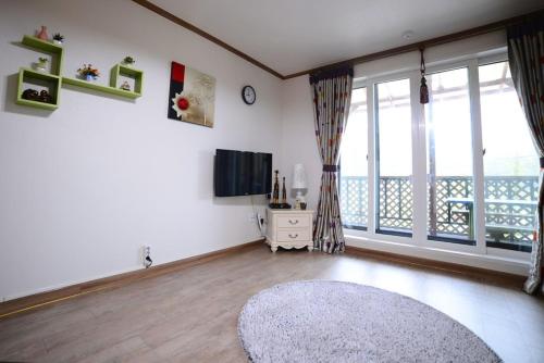 Poem Pension Room Type - Double Room 2