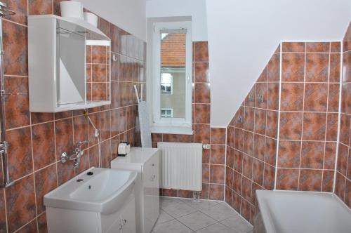 3 twin beds, 1 sofa bed