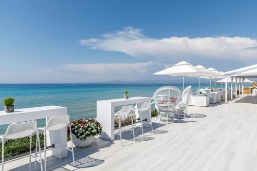 ผับ/เลาจน์, Sani Beach in ชาลคิดีคี