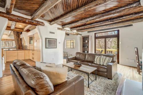 Adobe del Sol - House & Cottage by The Broadmoor in Colorado Springs, USA