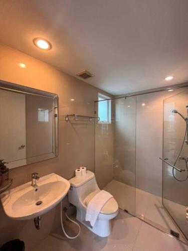 3BR Sukhumvit Townhouse, close to Emsphere and BTS MRT, Bangkok (photo 7)