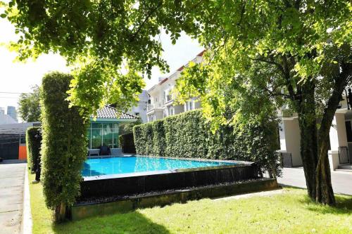 3BR Sukhumvit Townhouse, close to Emsphere and BTS MRT, Bangkok (photo 8)
